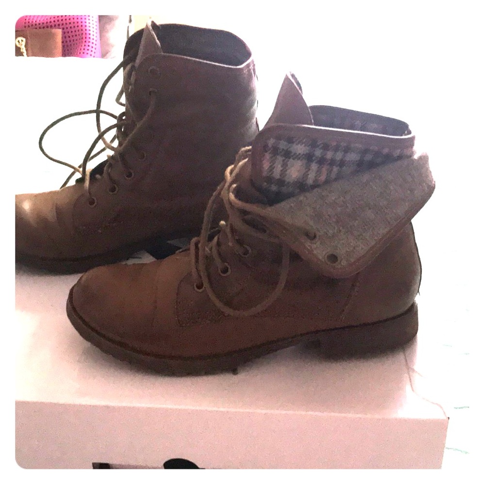 Brown boots